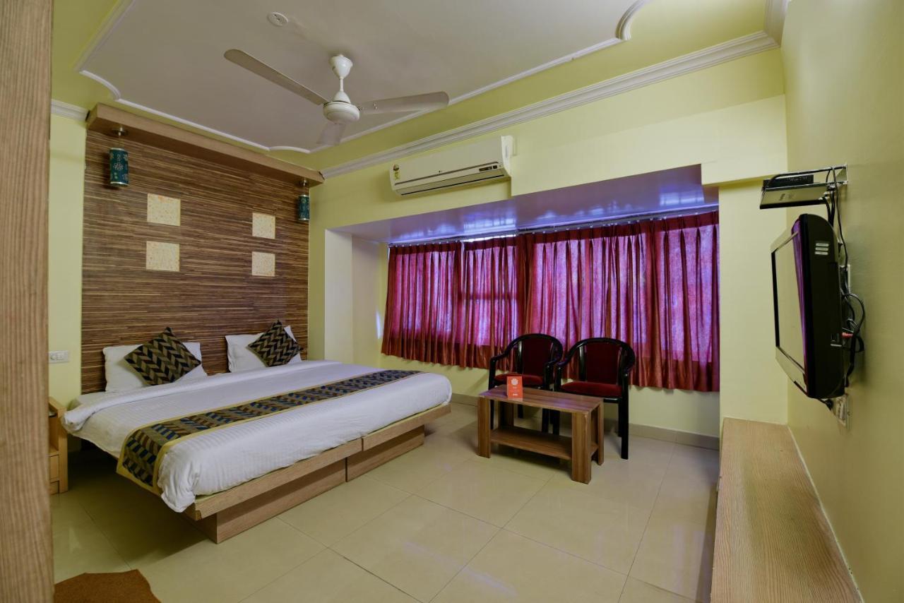 Oyo 2289 Hotel Radha Palace Kukas Zewnętrze zdjęcie